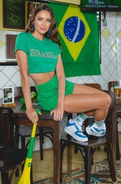 Tee Cropped Verde Brasil Bordada