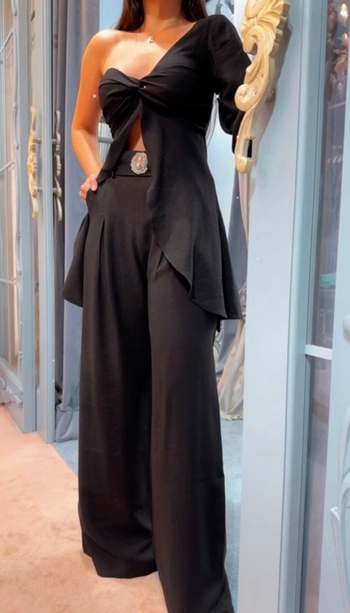 CONJUNTO CALÇA E TÚNICA PRETO